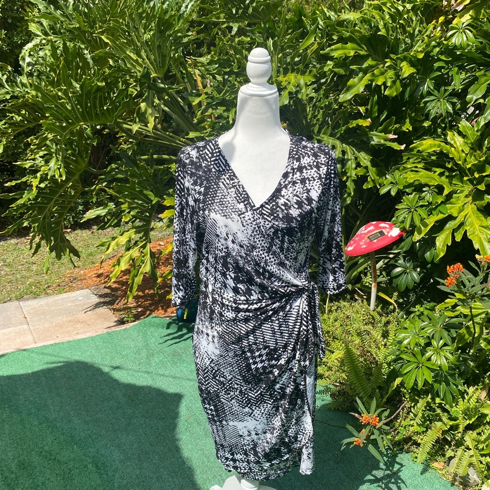 Apt. 9 Black and White Midi Dress